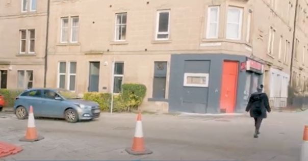 Image of the new junction at Roseburn Place and Roseburn Terrace giving priority to pedestrians on the the continuous pavement.