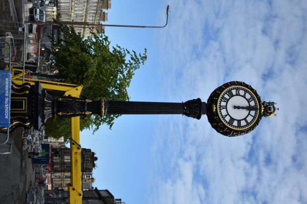 Photo of the London Road Clock at Elm Row