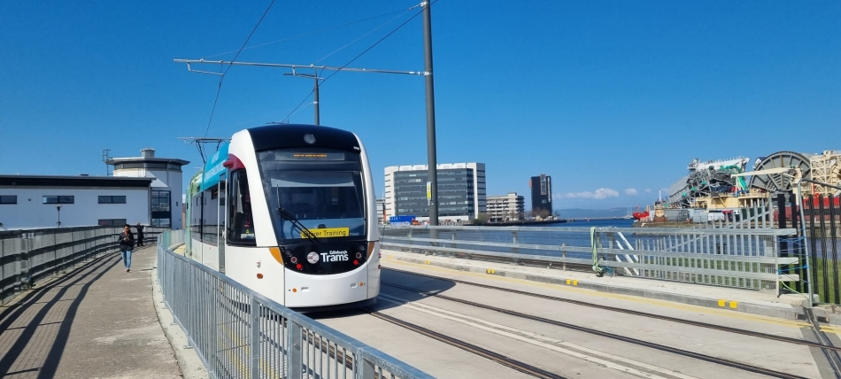 Photo of a tram on the bridge at Ocean Drive.